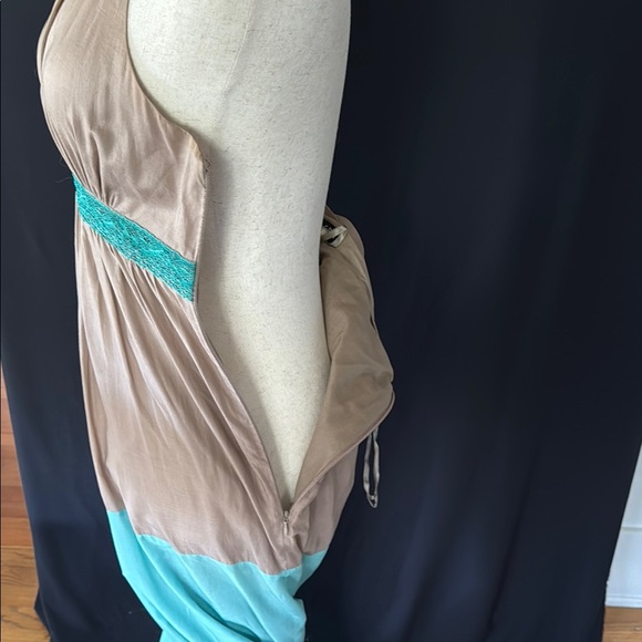 BCBG PARIS Elegant but Halter Maxi Dress in Brown and Teal, size 12 - Picture 9 of 11